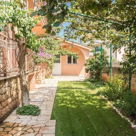 Apartment Fuer 6 Personen Ca 46 Qm In Liznjan, Istrien Suedkueste Von Istrien *